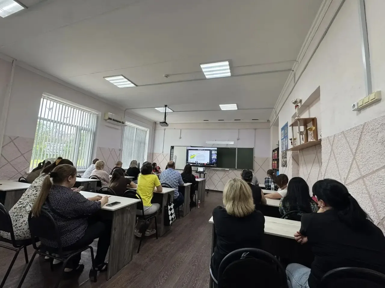 9 июня родители студентов Приморско-Ахтарском техникуме индустрии и сервиса приняли уча...