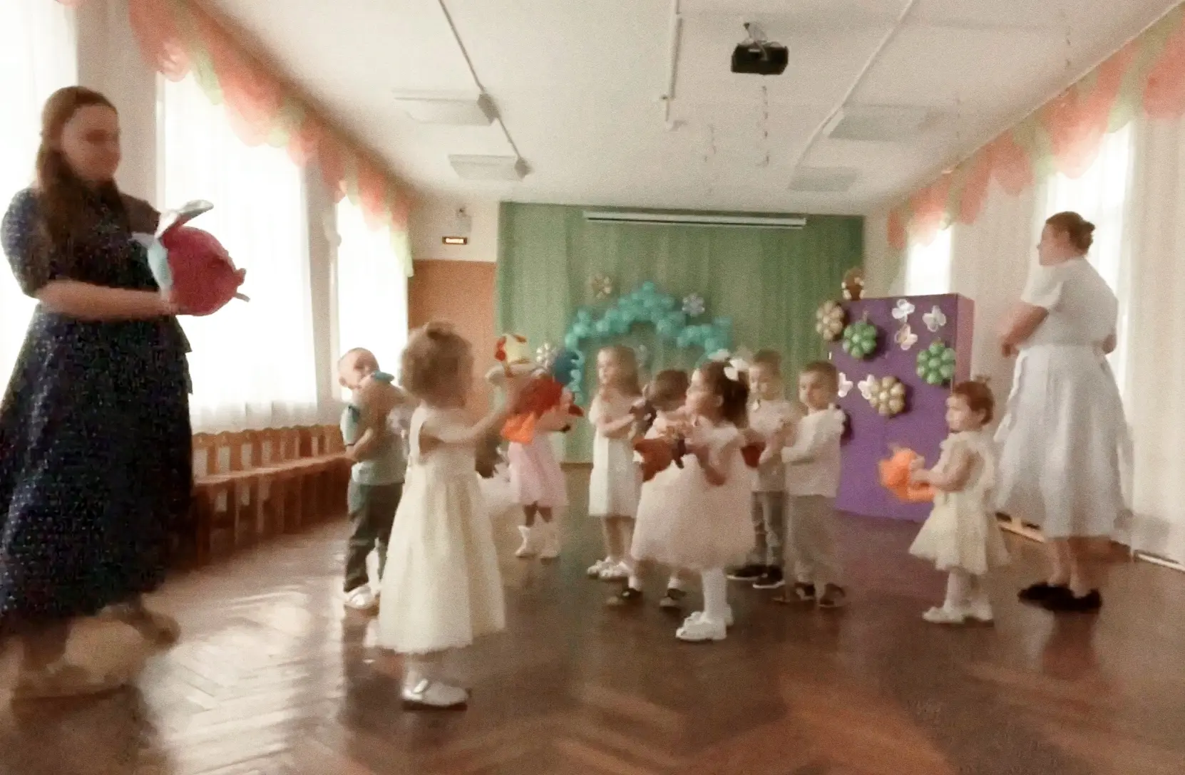 Рубрика "Наши праздники"🎉

15 июня у ребят из группы «Малышок» состоялось прощание с ясельной групп
