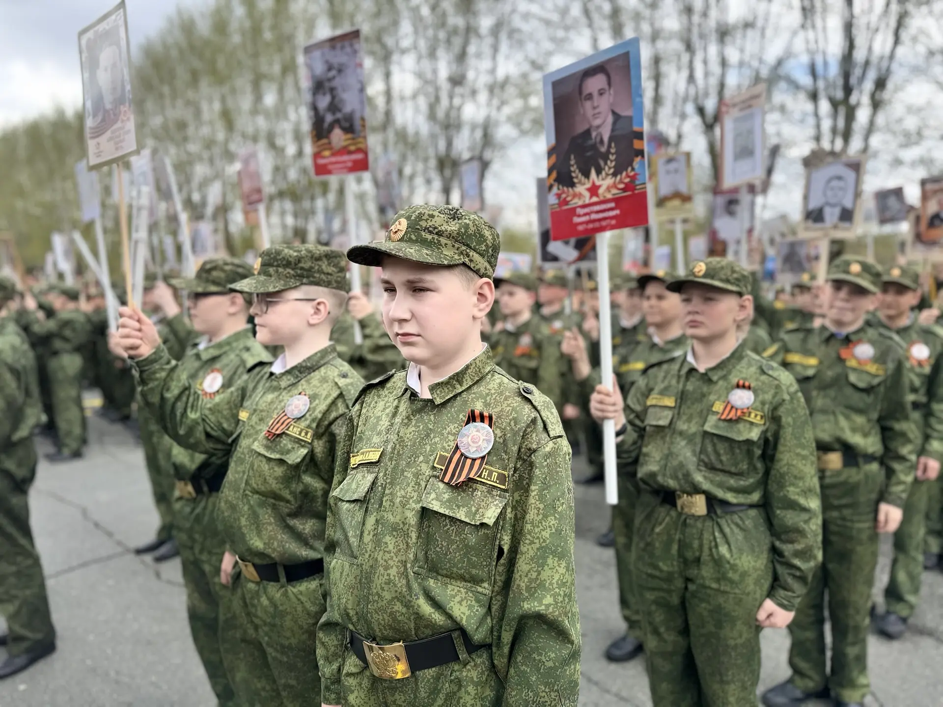БЕССМЕРТНЫЙ ПОЛК  Каждый год на территории Красноярского кадетского корпуса проходит акция «Бессмерт