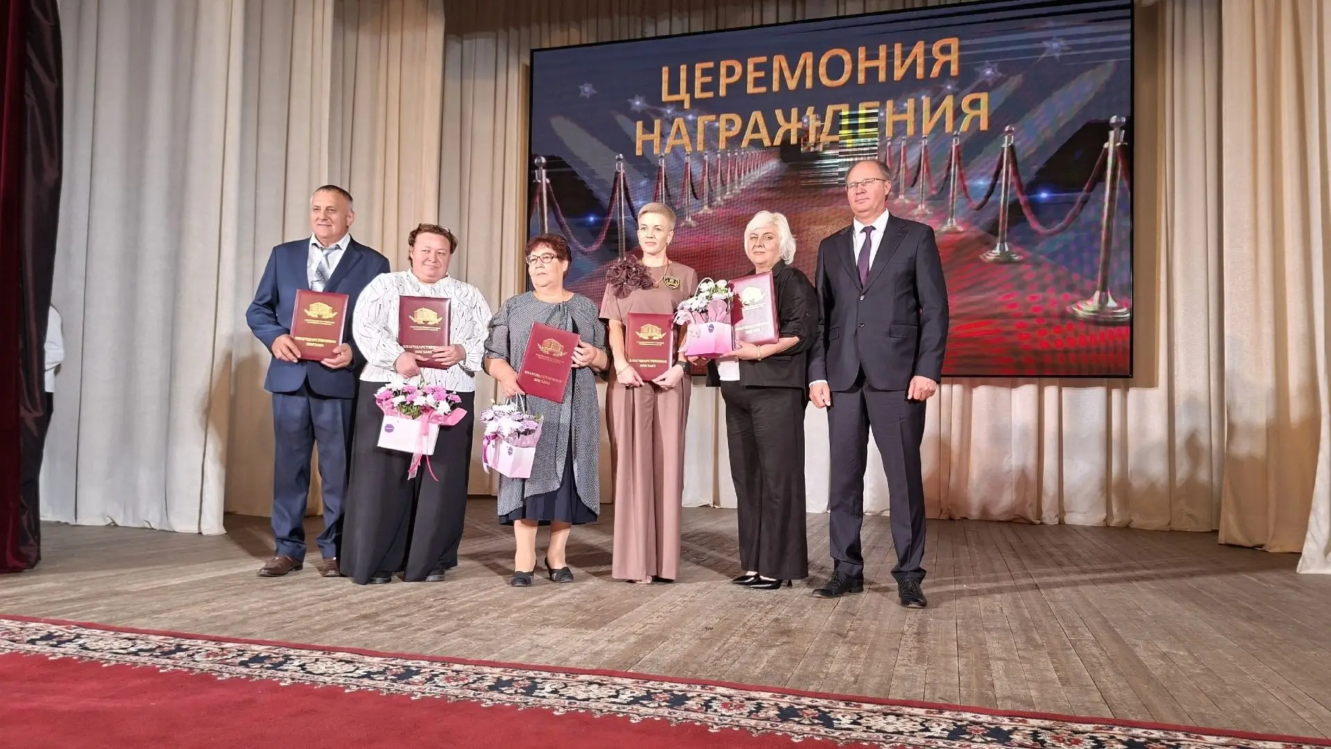 В преддверии старта нового учебного года в доме культуры «Горняк» состоялось традиционн...