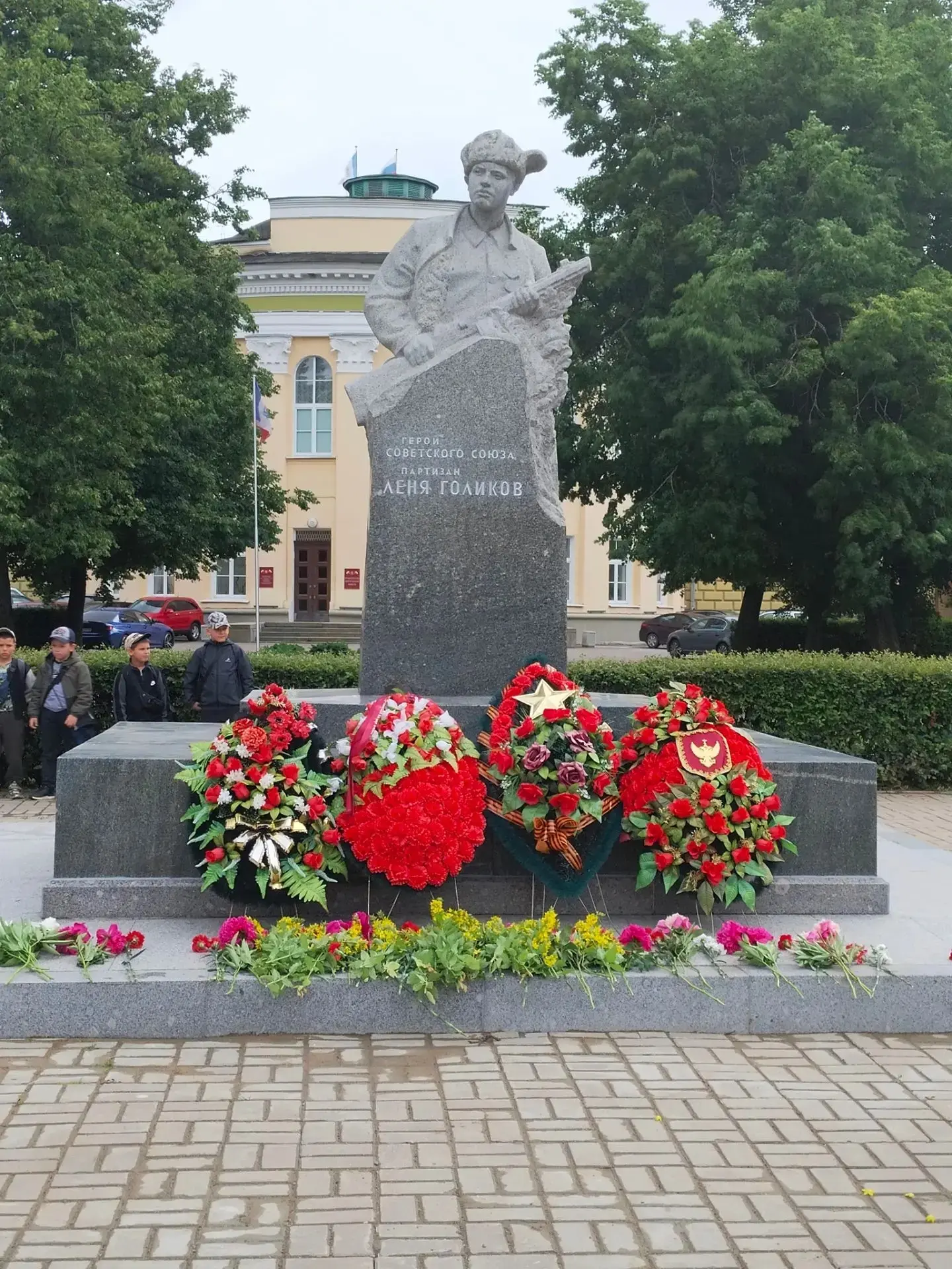 🎉 Сегодня в Великом Новгороде состоялось торжественное мероприятие, посвящённое 100-летию со дня ро