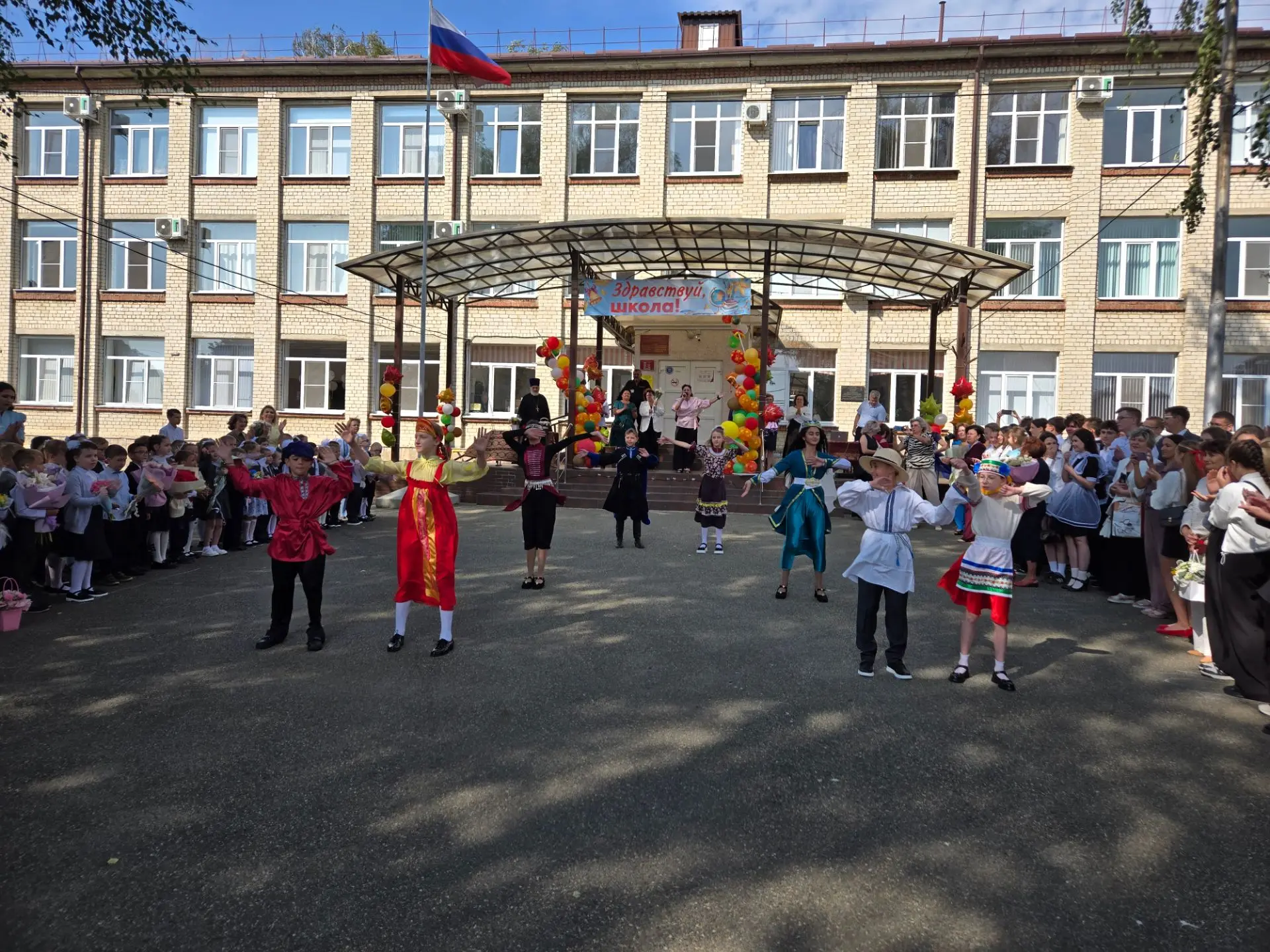 ГОД ЕДИНСТВА НАРОДОВ РОССИИ🤍💙❤️
