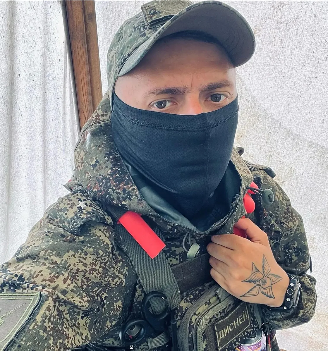 🎖️ИВАНОВСКИЙ ФЕЛЬДШЕР, КОТОРЫЙ УШЕЛ НА СВО ДОБРОВОЛЬЦЕМ, ОТМЕЧЕН МЕДАЛЬЮ МИНОБОРОНЫ