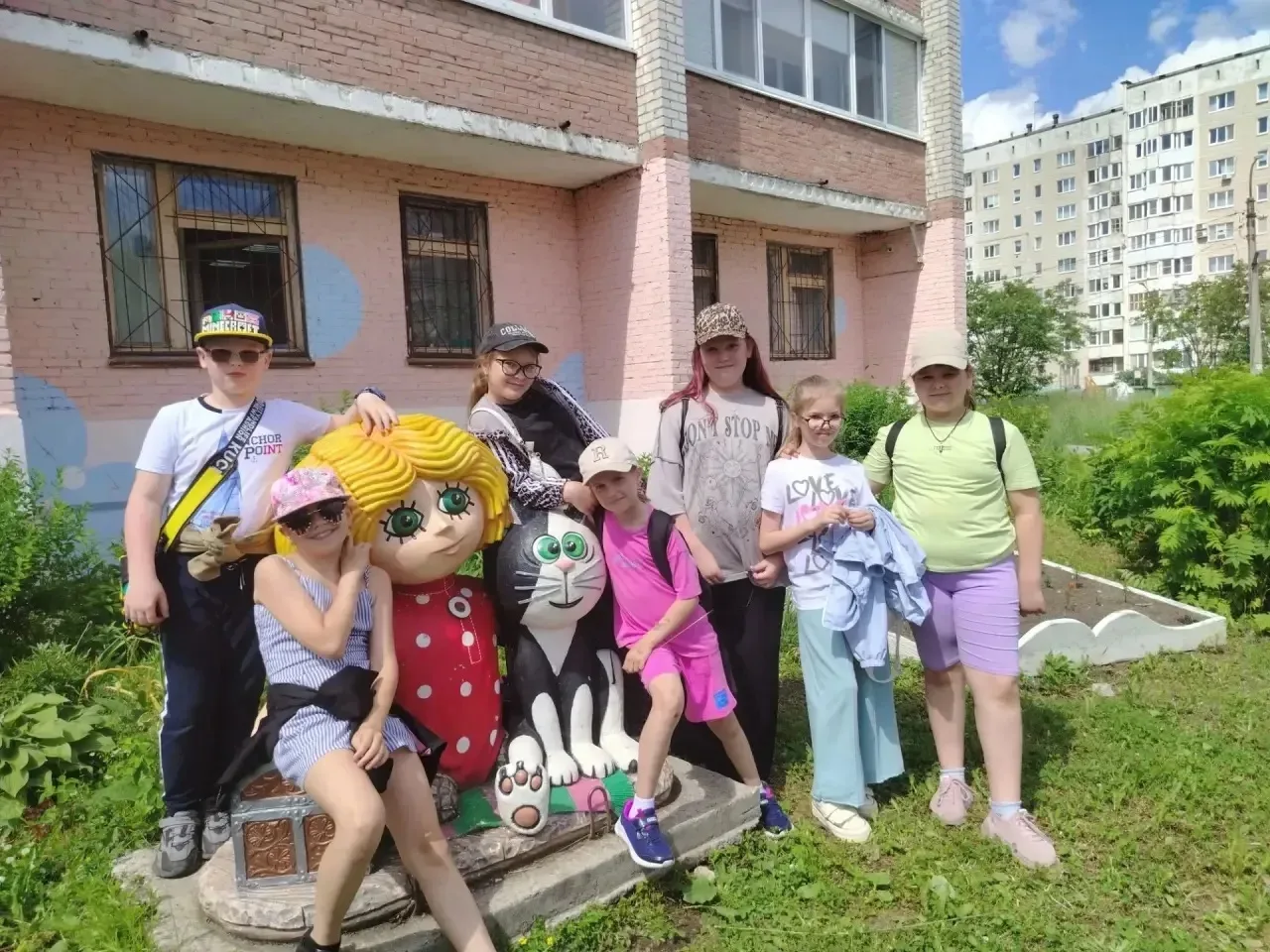 ✈️ДЕНЬ ОТКРЫТИЙ И  ПРИКЛЮЧЕНИЙ В ЛАГЕРЕ «ОРЛЯТА РОССИИ»🦅

16 июня в нашем пришкольном лагере «Орлят