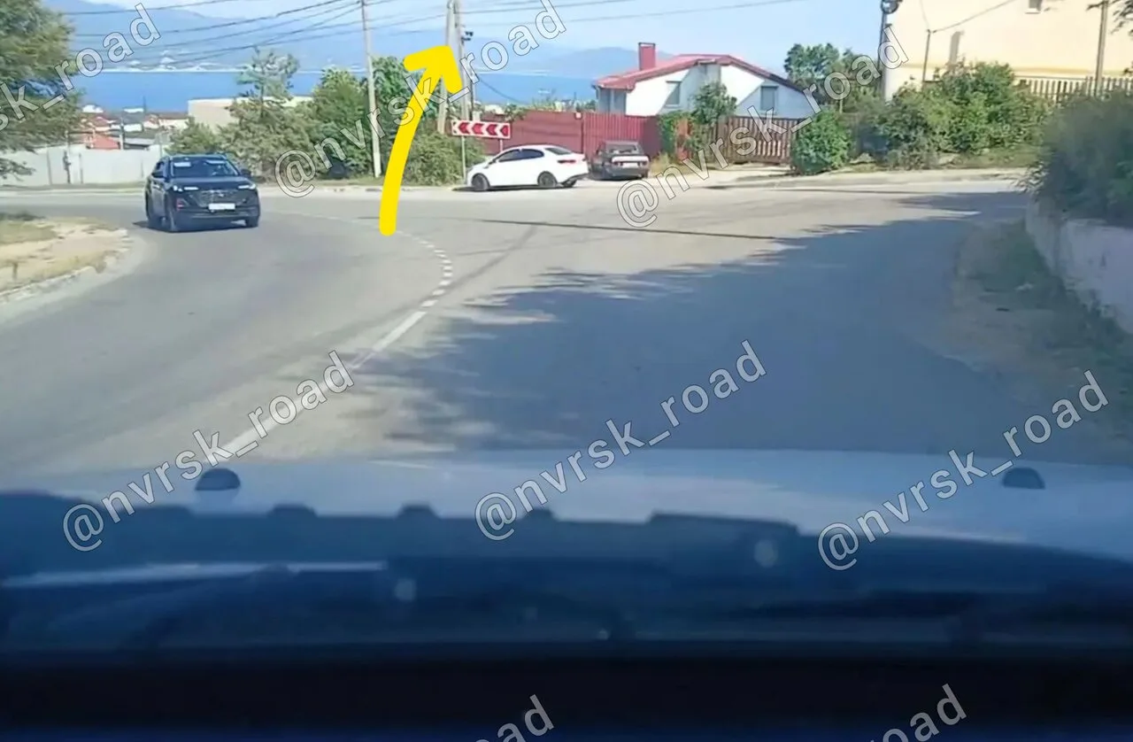 🗺 ул. Осоавиахима - Лавандовая Установили новую камеру. Очень похожа на ту, что в Цемд...