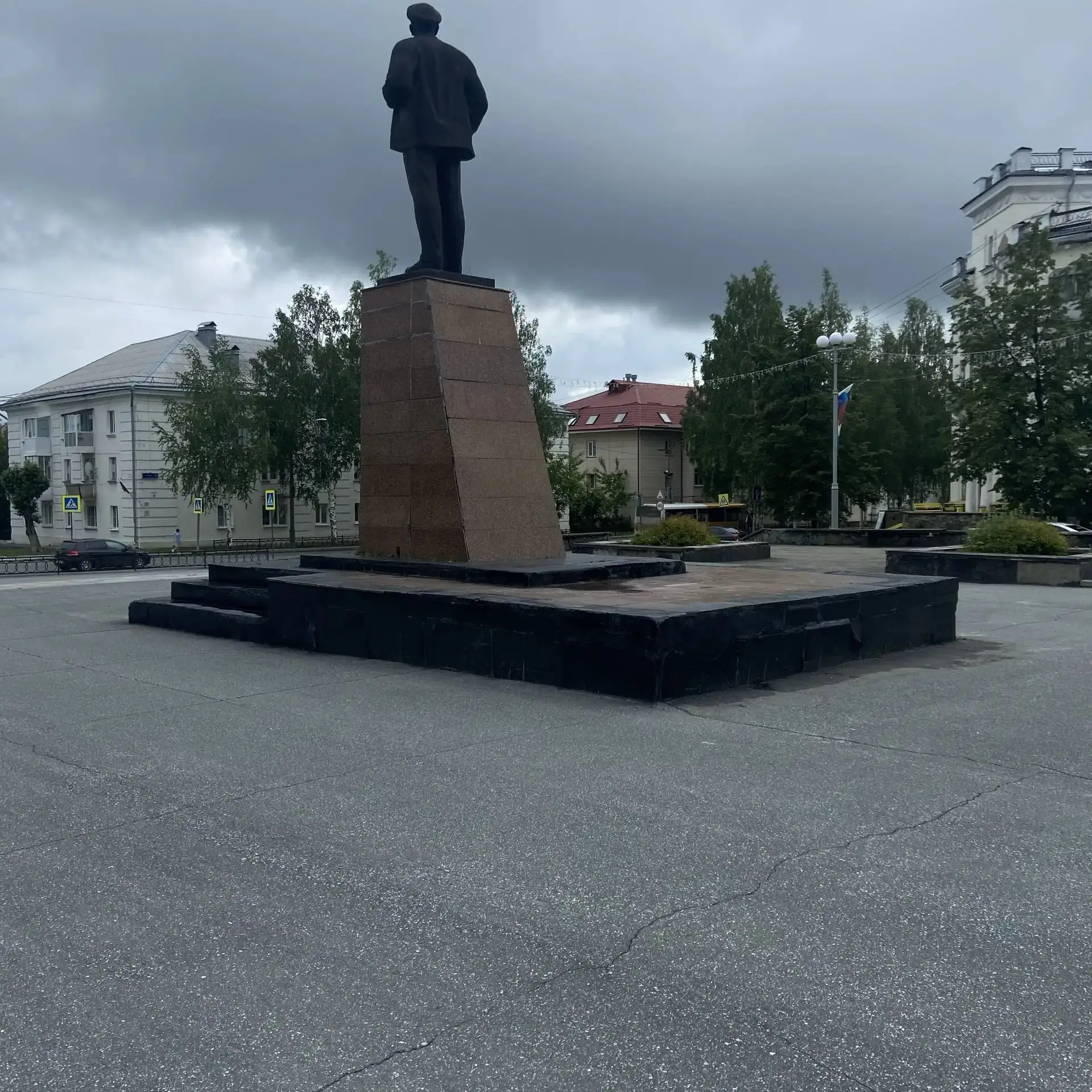 12 июня 2026 года МКУ «УГХ» будет производить следующие виды работ:
✅фрезерование проезжей части по 