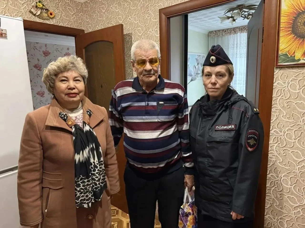 Ветеранов МВД Лениногорска поздравили с Днём пожилых людей! 🎁