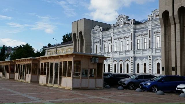 На Театральной площади в Стерлитамаке откроют всесезонные павильоны.

С середины июня на улице Мира 