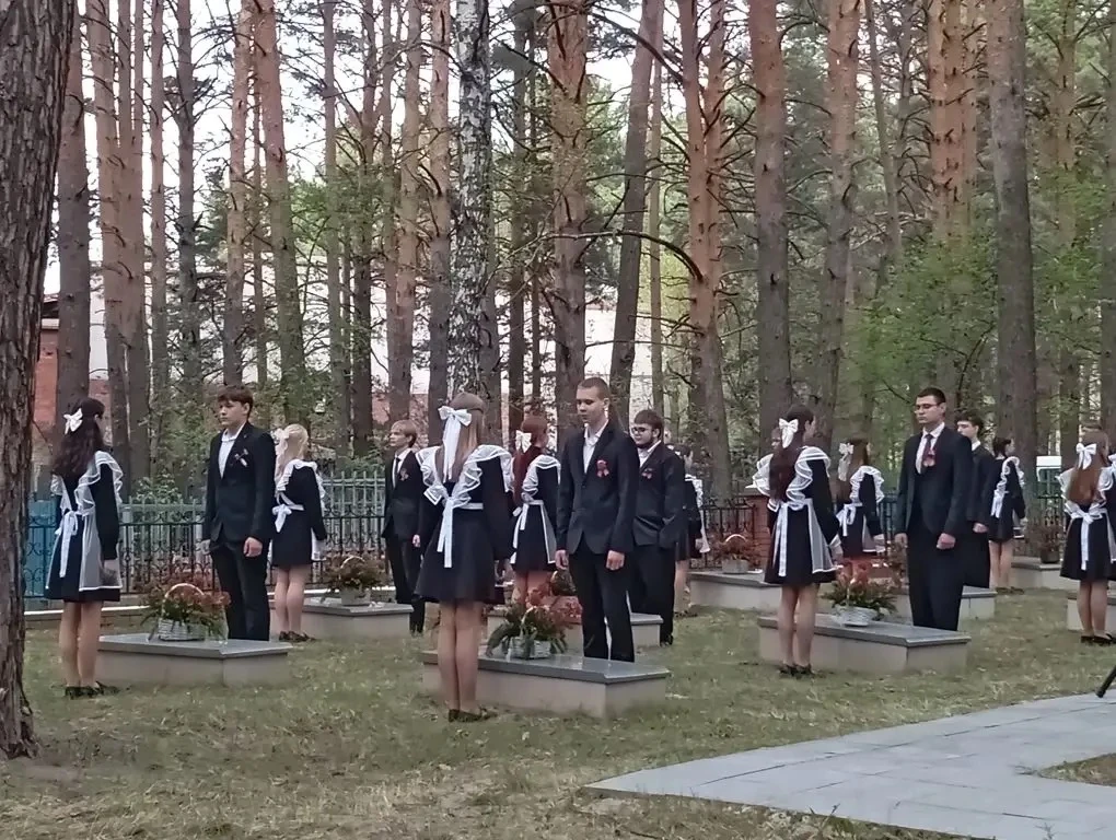 Обучающиеся МАОУ "СОШ№1" в составе специализированной группы добровольной подготовки к военной служб