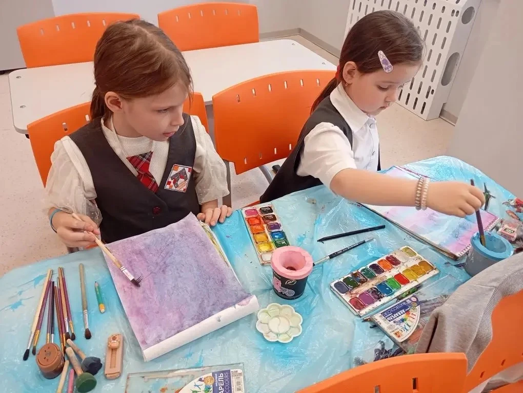 НЕДЕЛЯ ИЗОБРАЗИТЕЛЬНОГО ИСКУССТВА ❤️🎨  Любовь к изобразительному искусству у детей можно развить чер