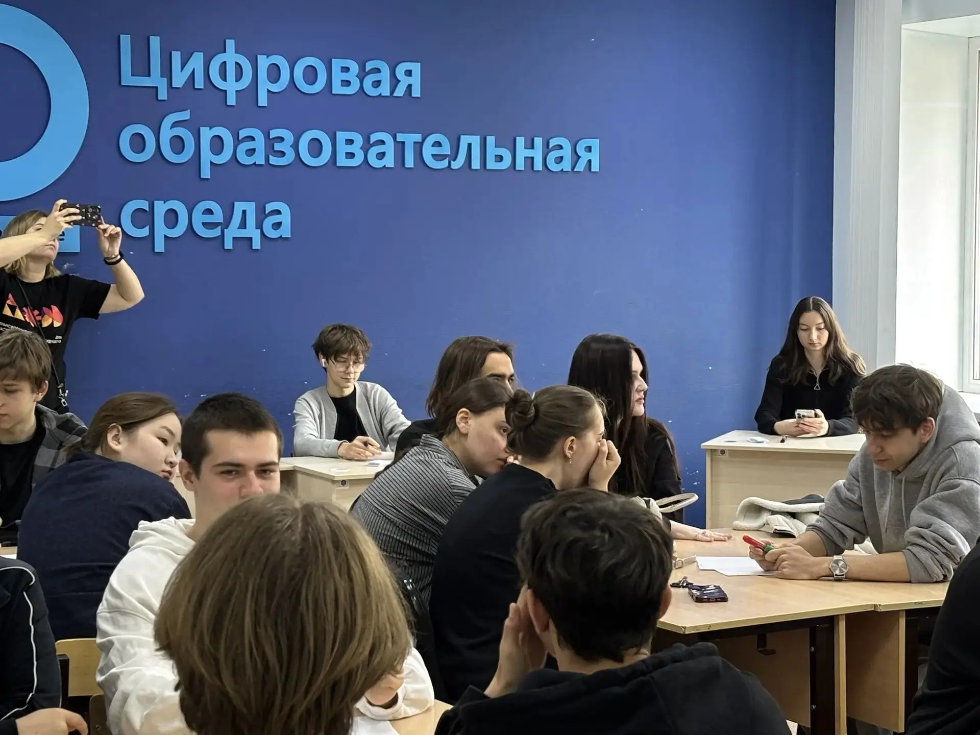ТЕХНОЛОГИИ БУДУЩЕГО  ⚡️23 мая студенты из групп 334, 354 и 458 под руководством преподавателя Андрюк