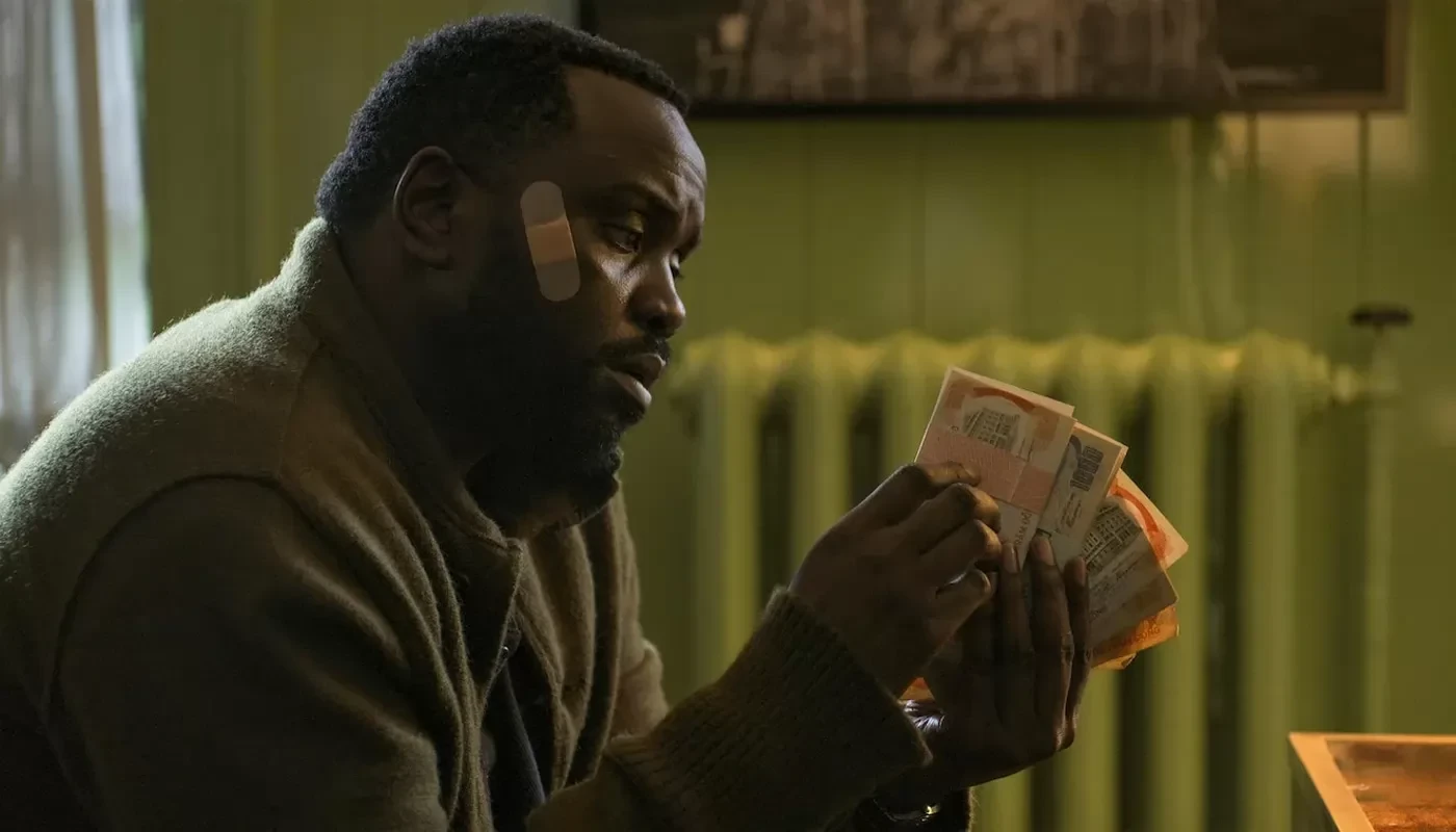 Харви Дент может стать черным в фильме Warner Bros. "Бэтмен 2"

Брайана Тайри Генри рассматривают в 