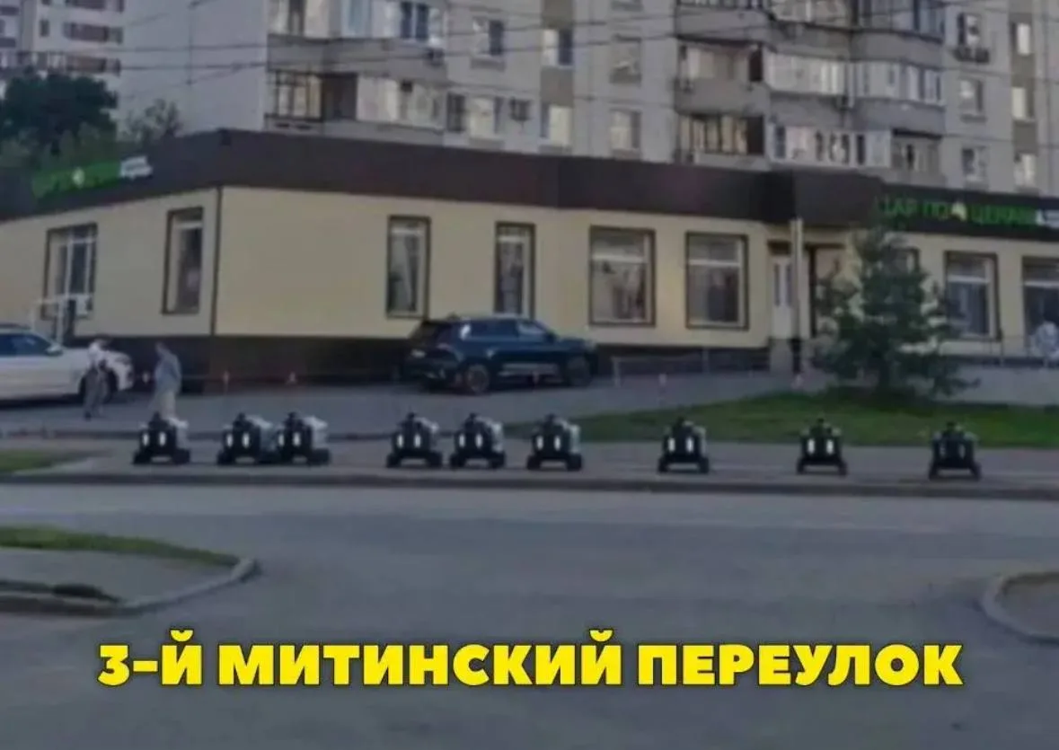 🤖 В Митино появилась ещё одна парковка для роботов-доставщиков