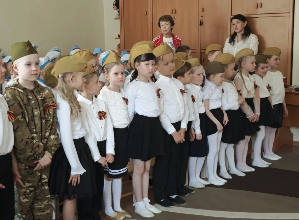 06 мая в 3 корпусе МАДОУ «Компас» прошло праздничное мероприятие, посвящённое 81-й годовщине Великой