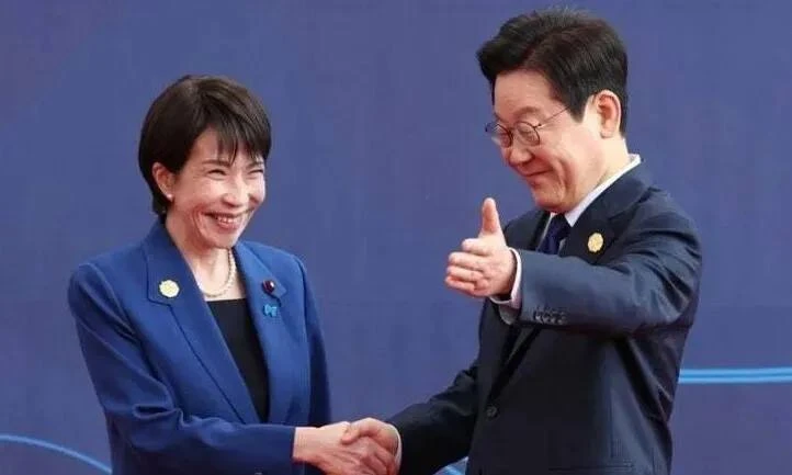 🇰🇷🇯🇵«Сначала искренние извинения»: Корея тормозит заключение военного пакта с Японией

На пресс-