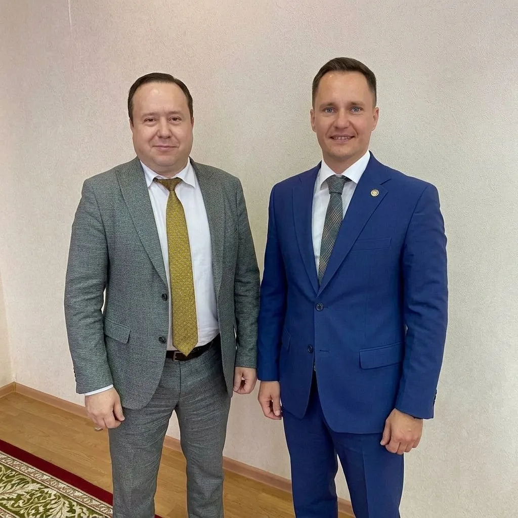 Сегодня наш район с рабочим визитом посетил управляющий Отделением Социального фонда Ро...