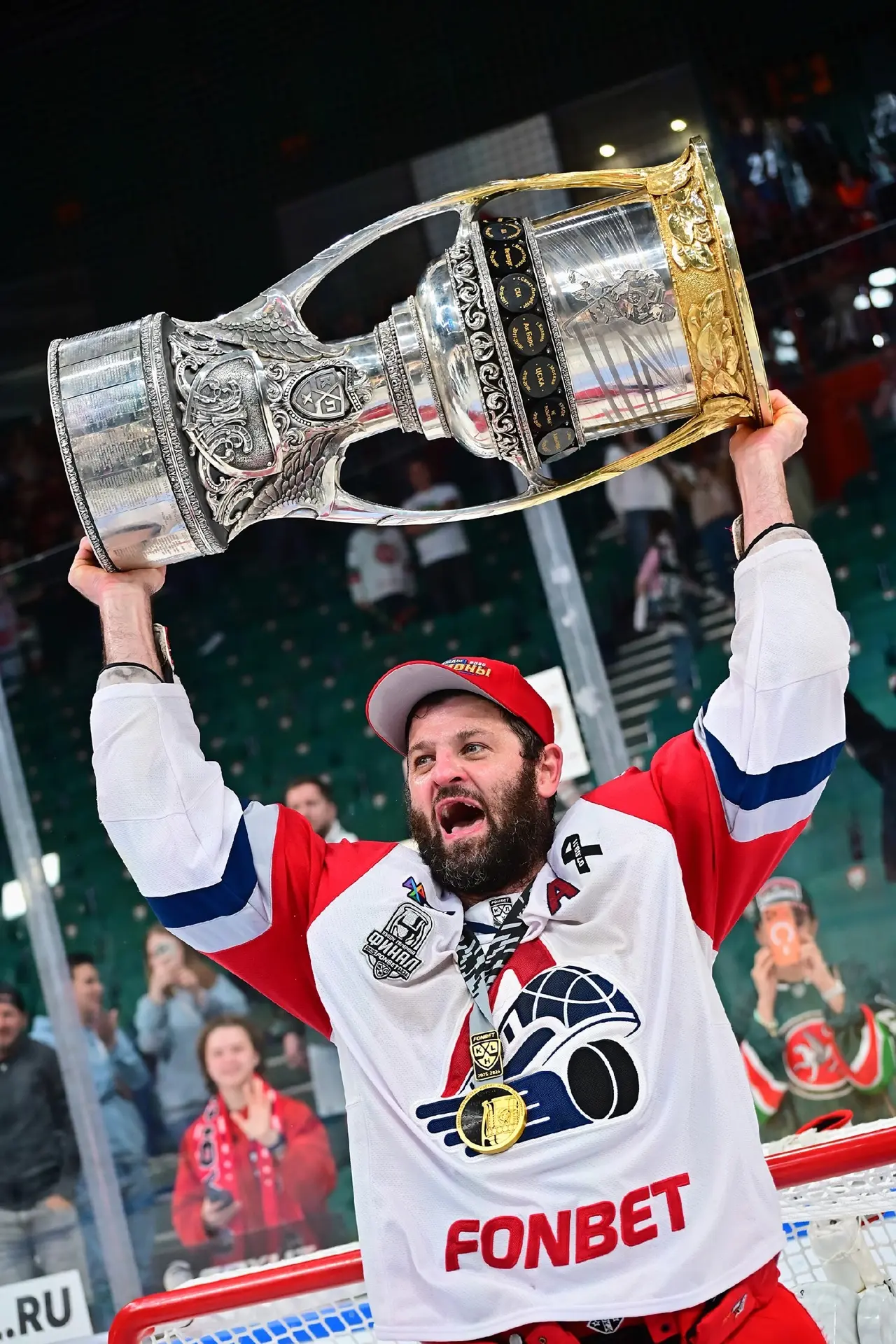 🏒🏆 Ярославль чествует «Локомотив»: на Советской площади пройдет «Парад чемпионов»  🎉👏 На главной пло