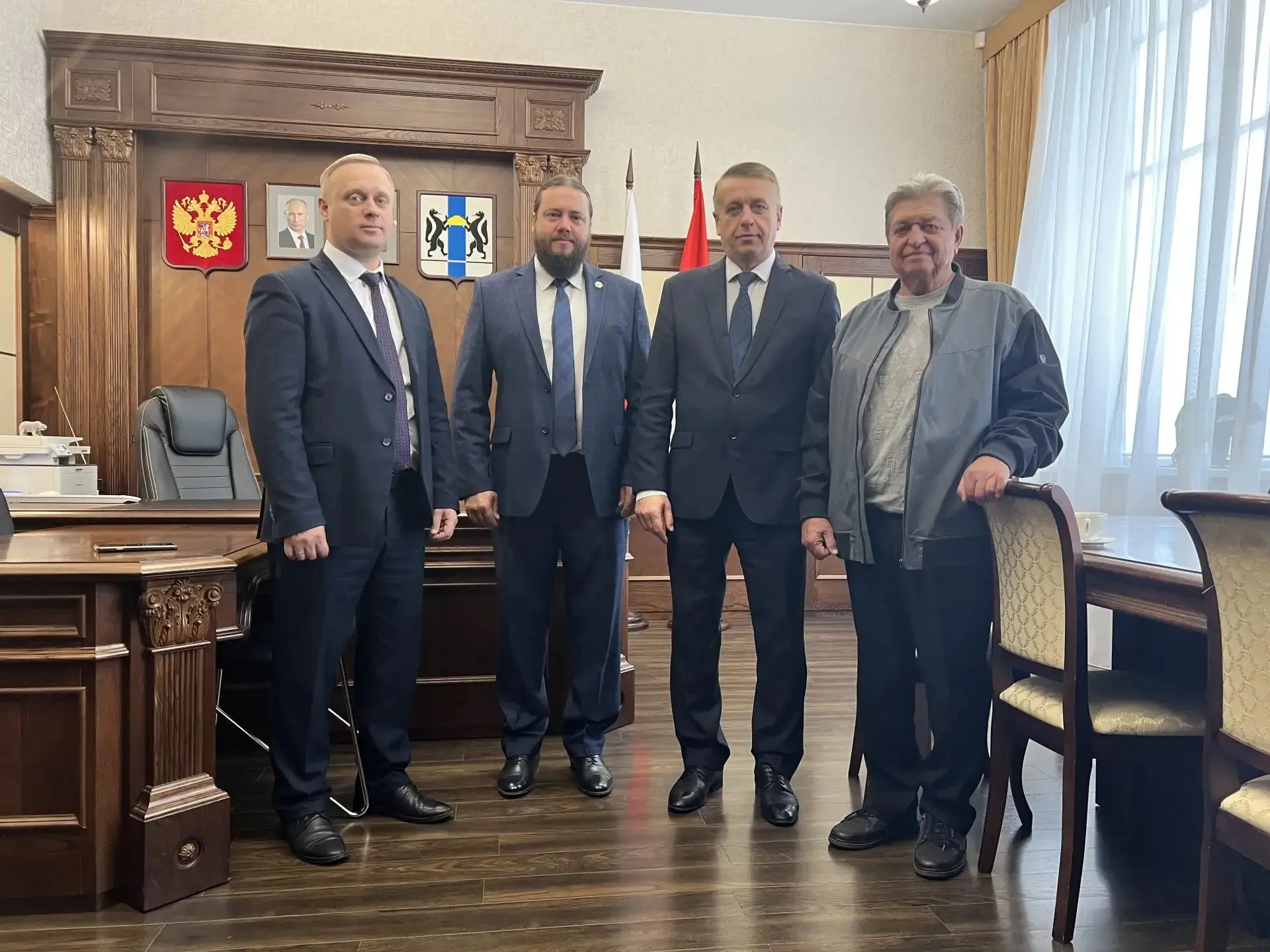 В рамках поездки в Новосибирск Александр Иванович Кудашев вместе с председателем новоси...