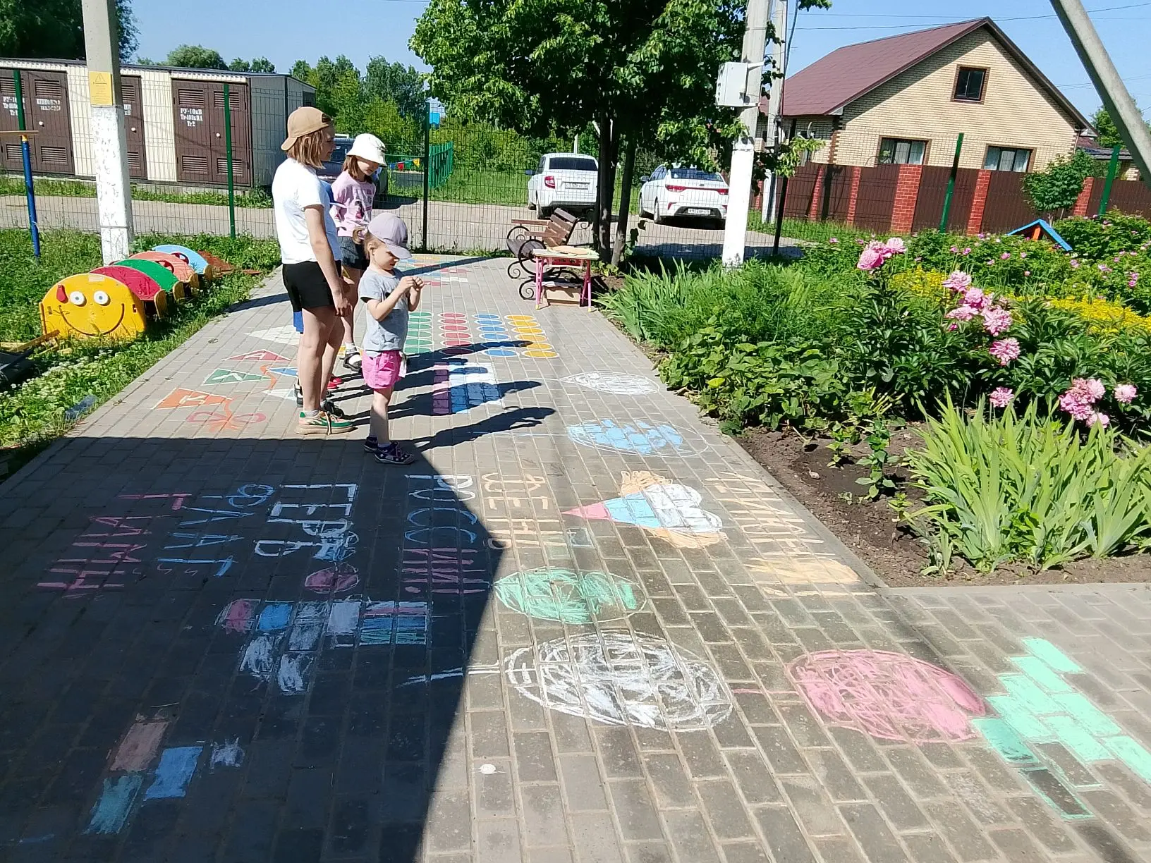Ко дню России воспитанники Пестречинского приюта "Шатлык" приняли участие в конкурсе ри...