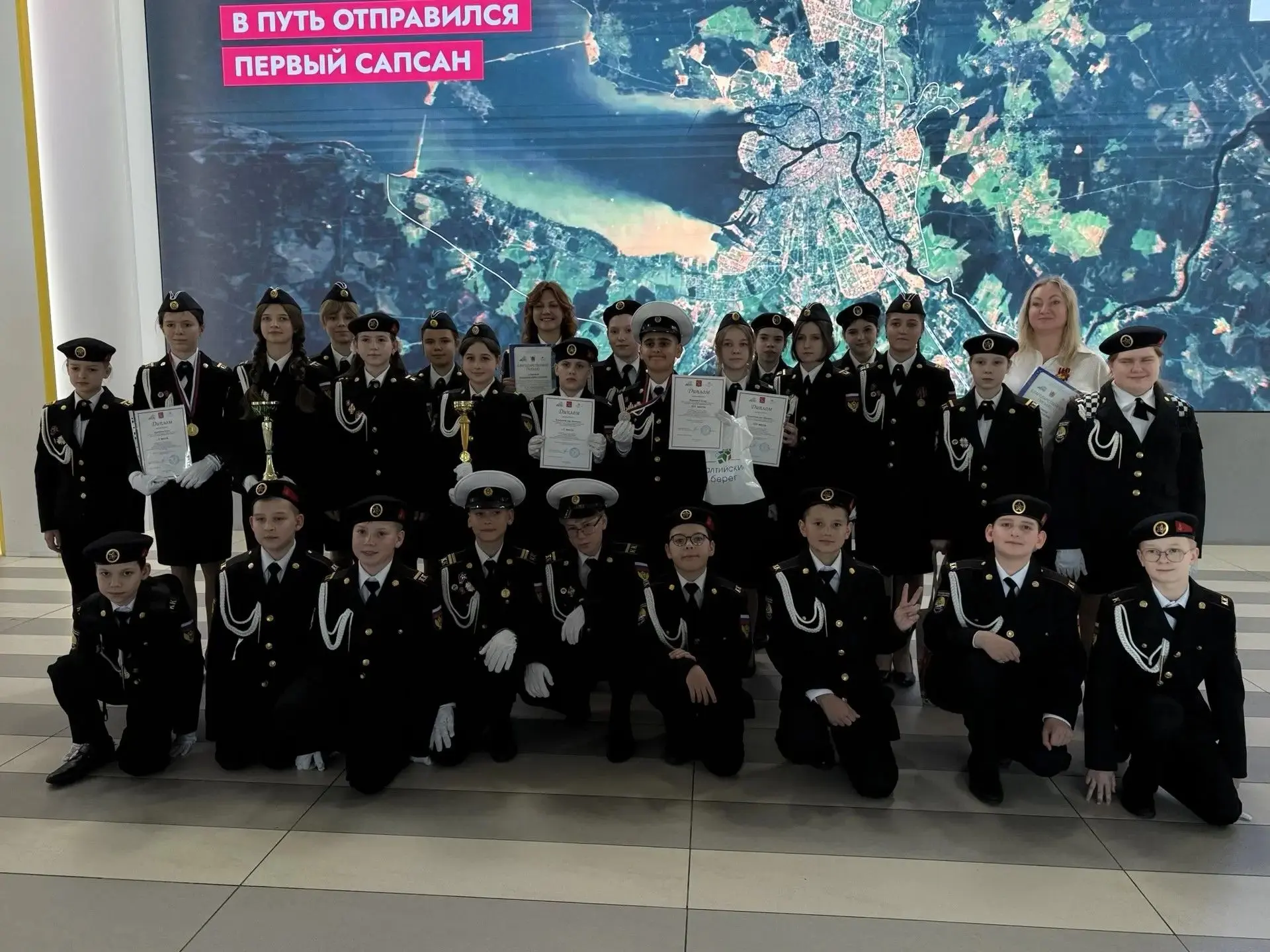🎉Награждение кадет за победу в региональном конкурсе «У нас в сердцах салют Победы»!  💫Наши кадеты д