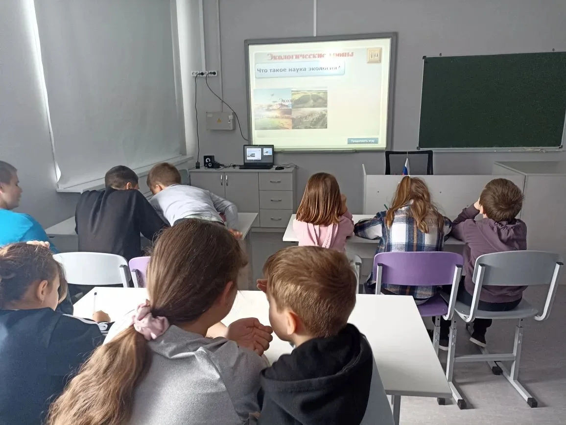 Как прошёл наш День эколога: от игр до творческих плакатов!
