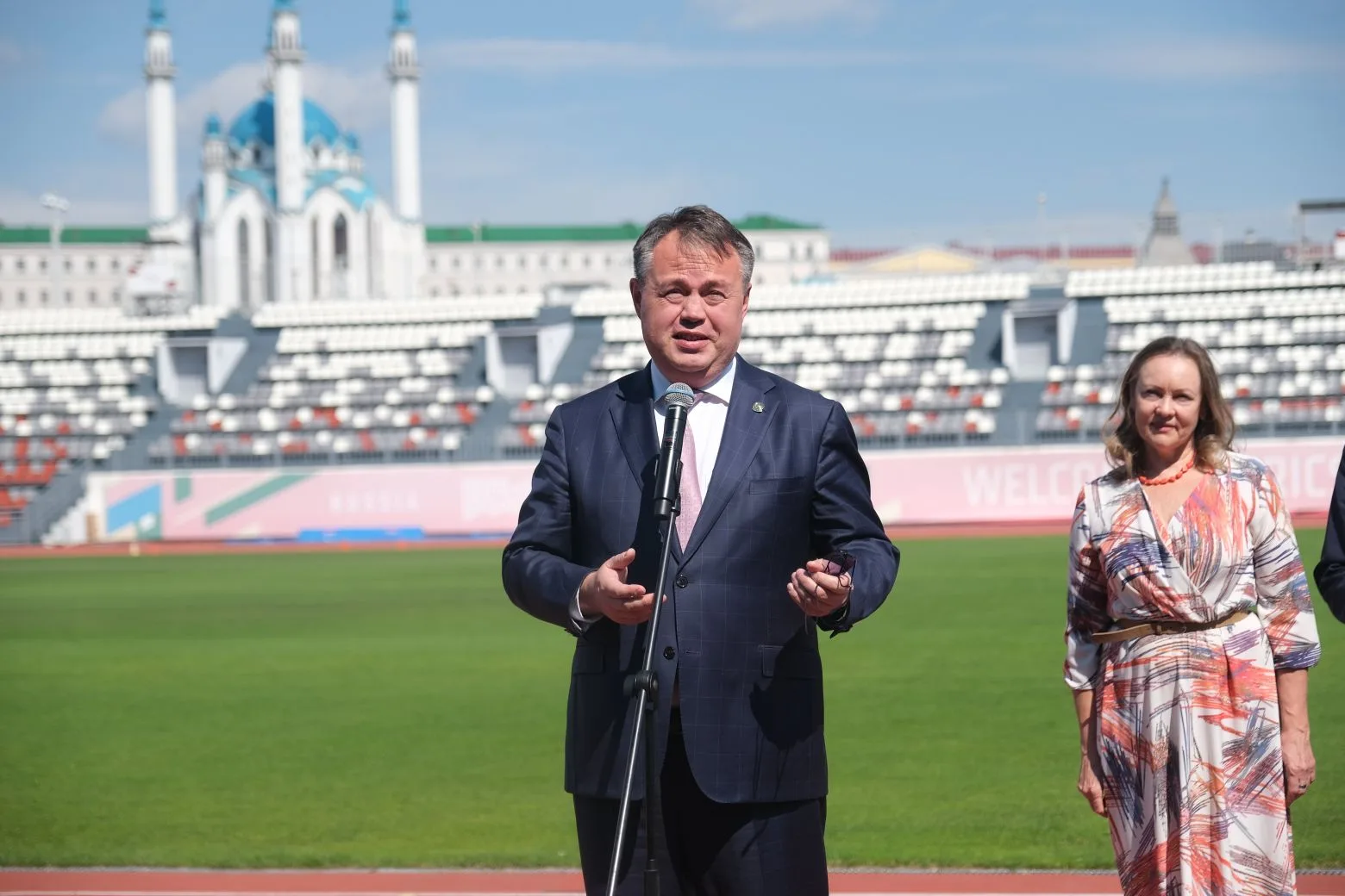 Прямо сейчас на центральном стадионе в Казани стартовали финальные игры Спартакиады медицинских рабо