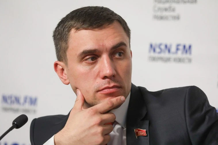 Бондаренко оштрафовали на тысячу рублей за публикацию фото Навального* с чужого аккаунт...