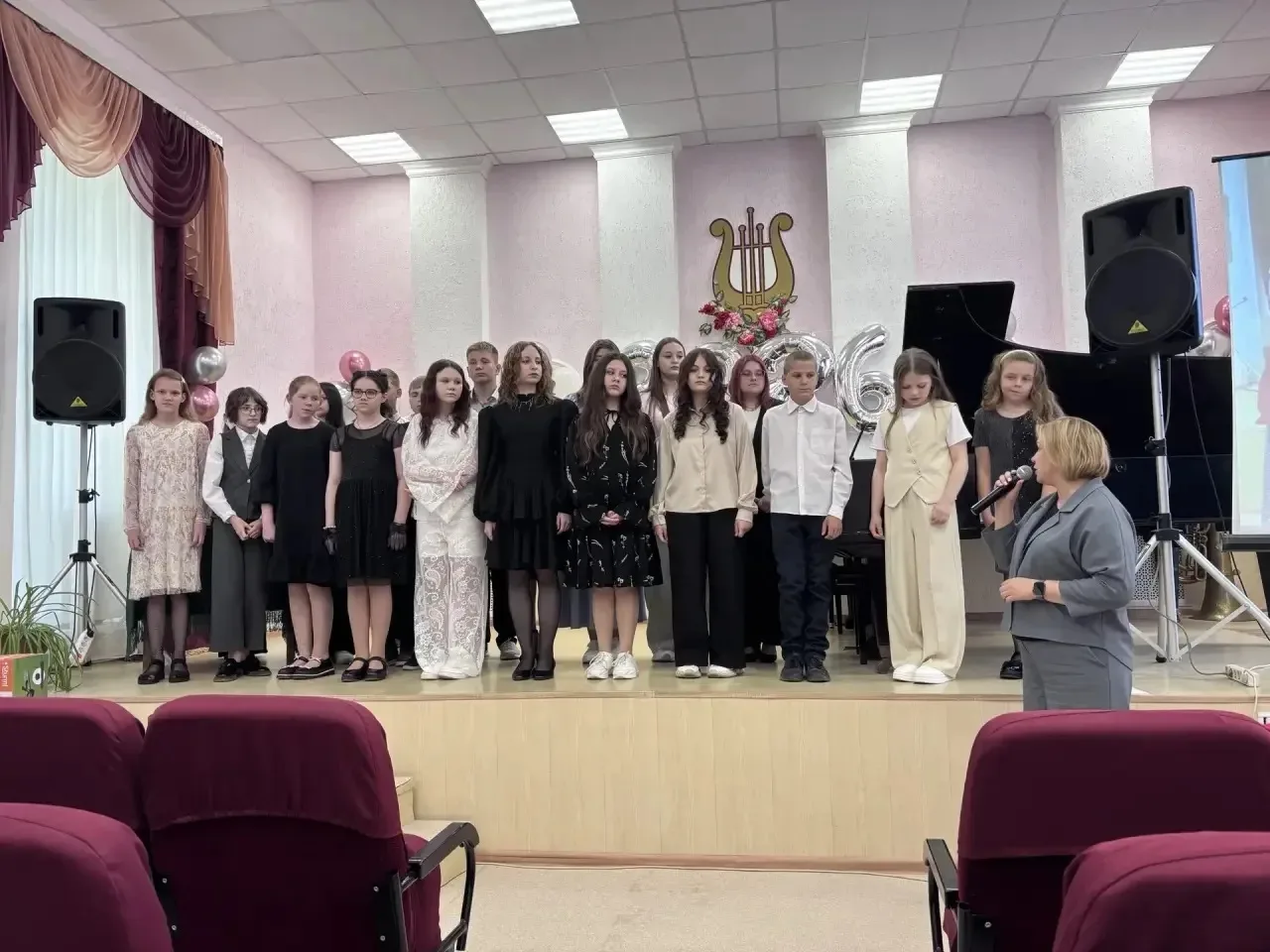 Вчера в ДМШ состоялось важное долгожданное, значимое событие- выпускной вечер. Этот вечер стал едине