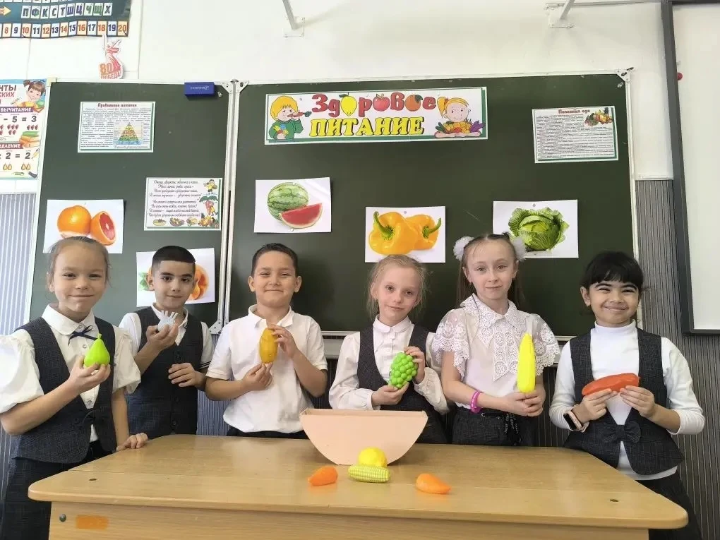 🥬 Неделя здорового питания в нашей школе 🥬   Мы хотим сделать здоровое  питание школьников осознанны