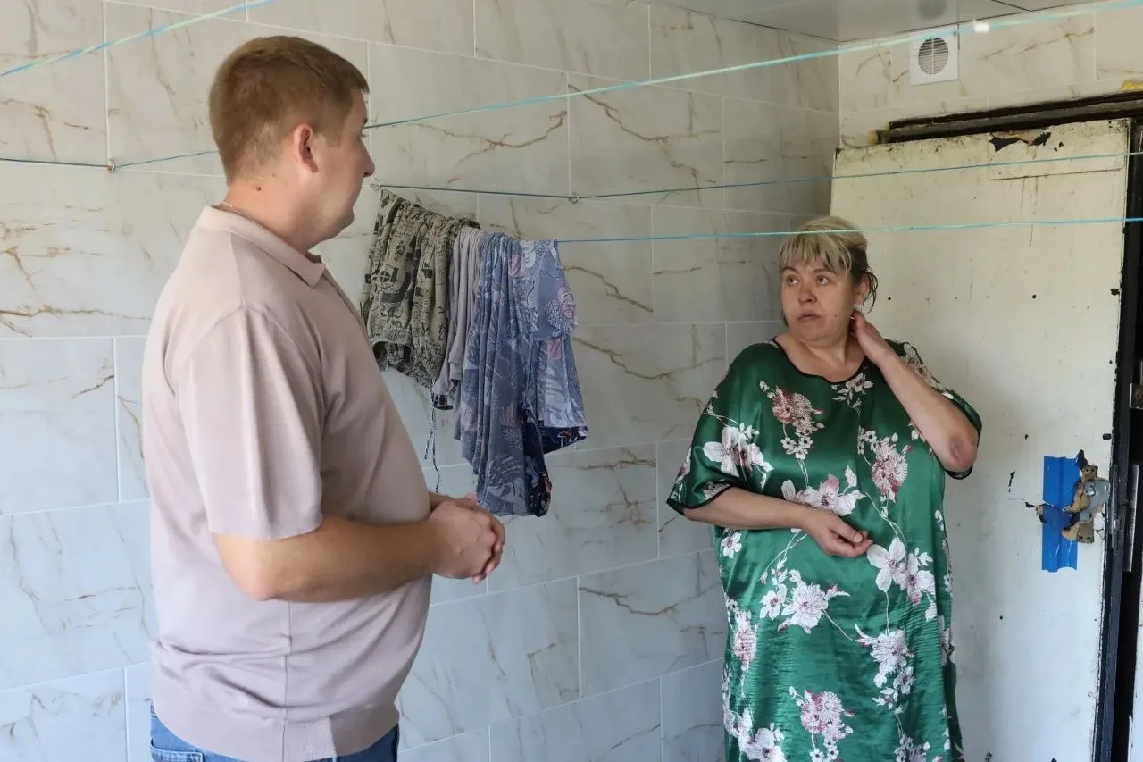 ⚡️ Сегодня утром при атаке дрона ВСУ повреждён многоквартирный дом в Шебекино.