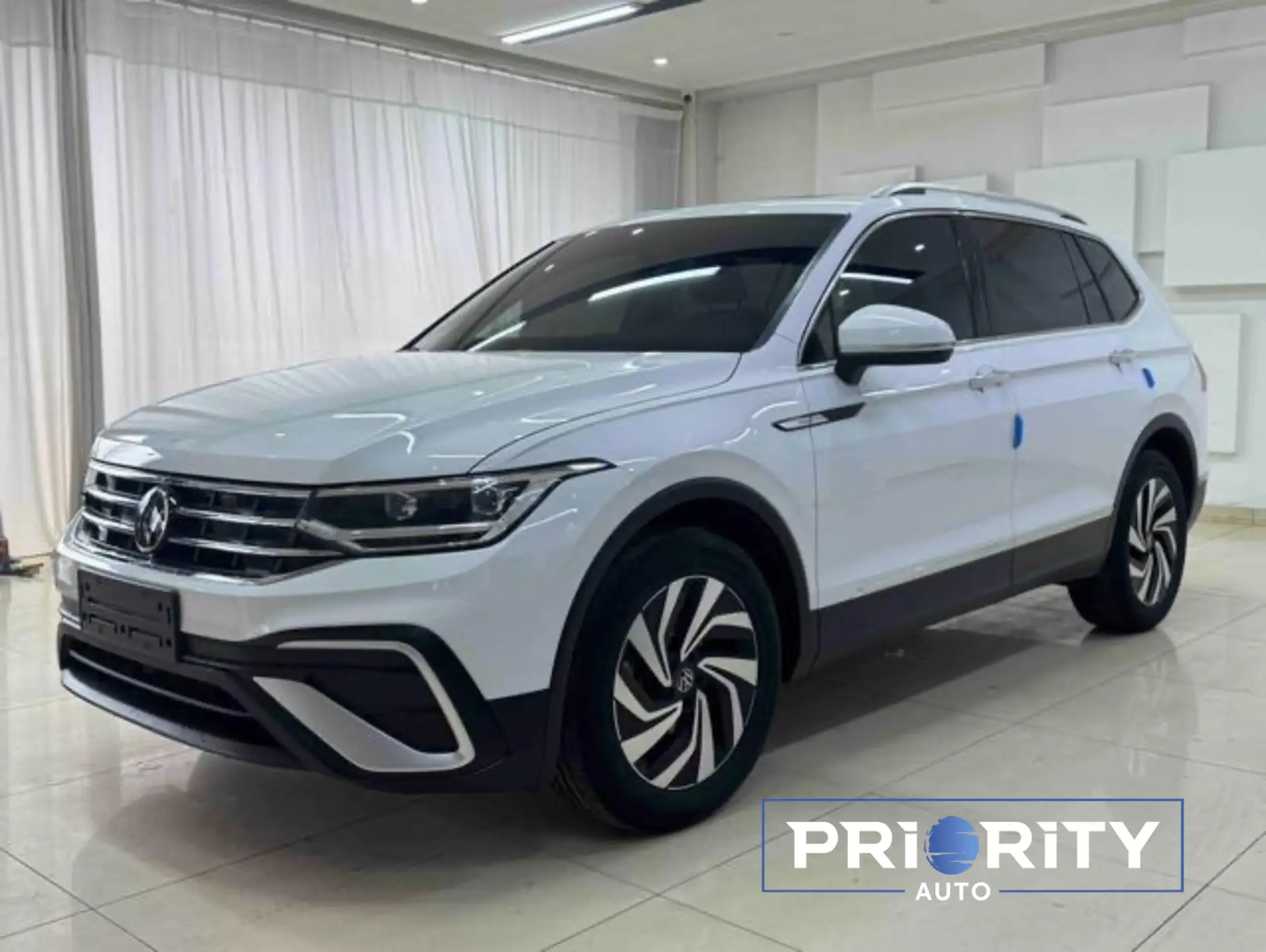🇨🇳 КРОССОВЕРЫ ИЗ КИТАЯ ДО 160л.с!  🚗 Audi Q3 2022 год — 2 750 000 руб Комплектация: 35 TFSI enterpri