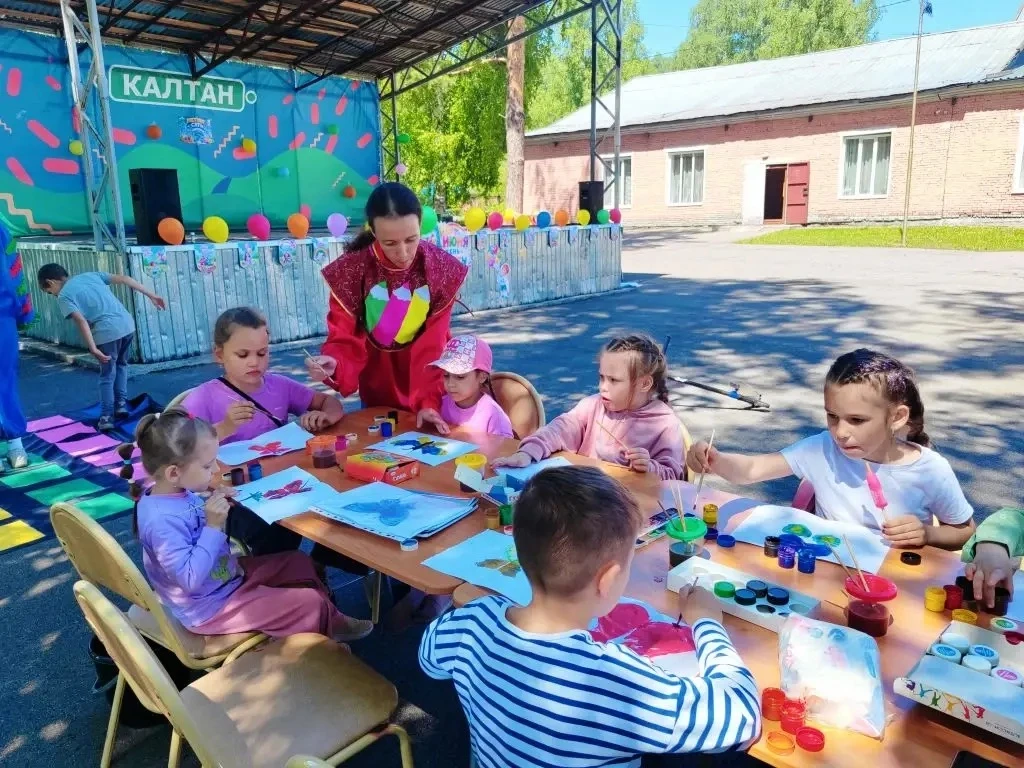 🎉 Яркий праздник детства состоялся в Калтанском городском округе🎉