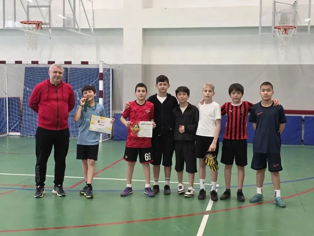⚽ Каникулы с пользой!  Каникулы — не время сидеть на месте! Сегодня в МАОУ «Образовательный центр «У