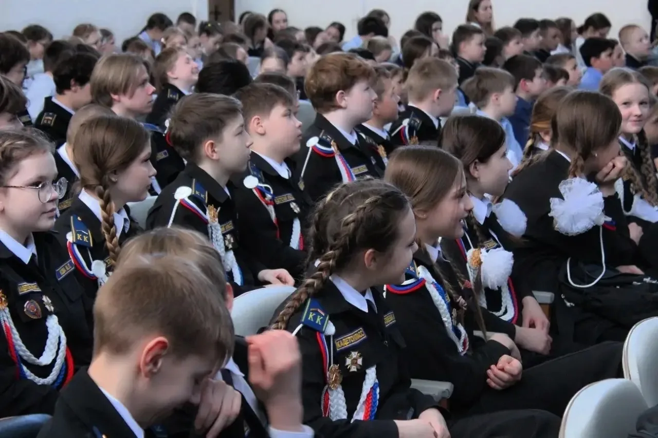 🌟🌟🌟Сегодня в стенах нашей школы царила особенная атмосфера гордости и ответственности. В честь Дня к
