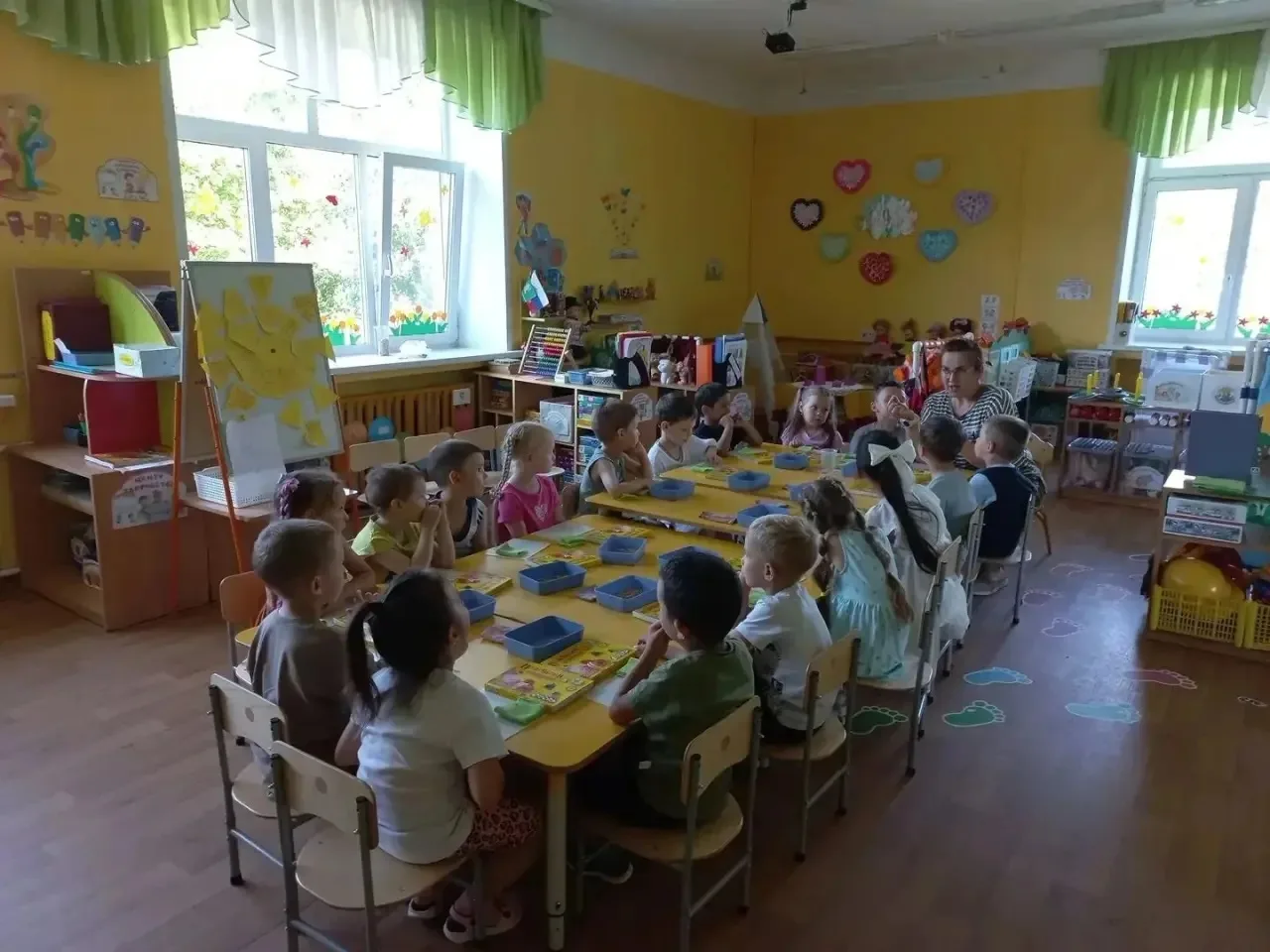 День умелых ручек в средней группе. Ребята с удовольствием изготовили поделки из природного материал