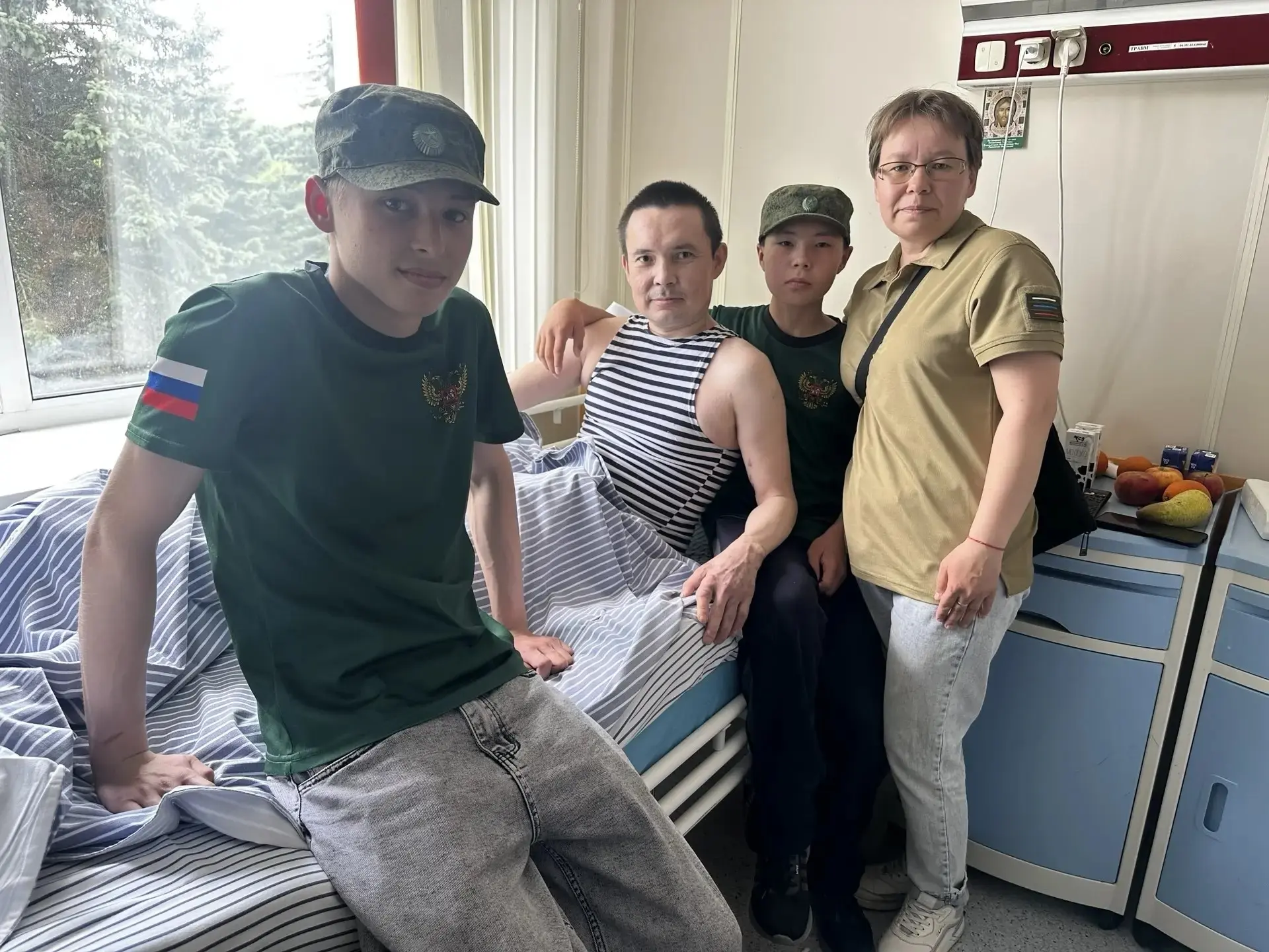 Александра Пырерко, проходящего лечение в Центральном военном клиническом госпитале имени А. А. Вишн
