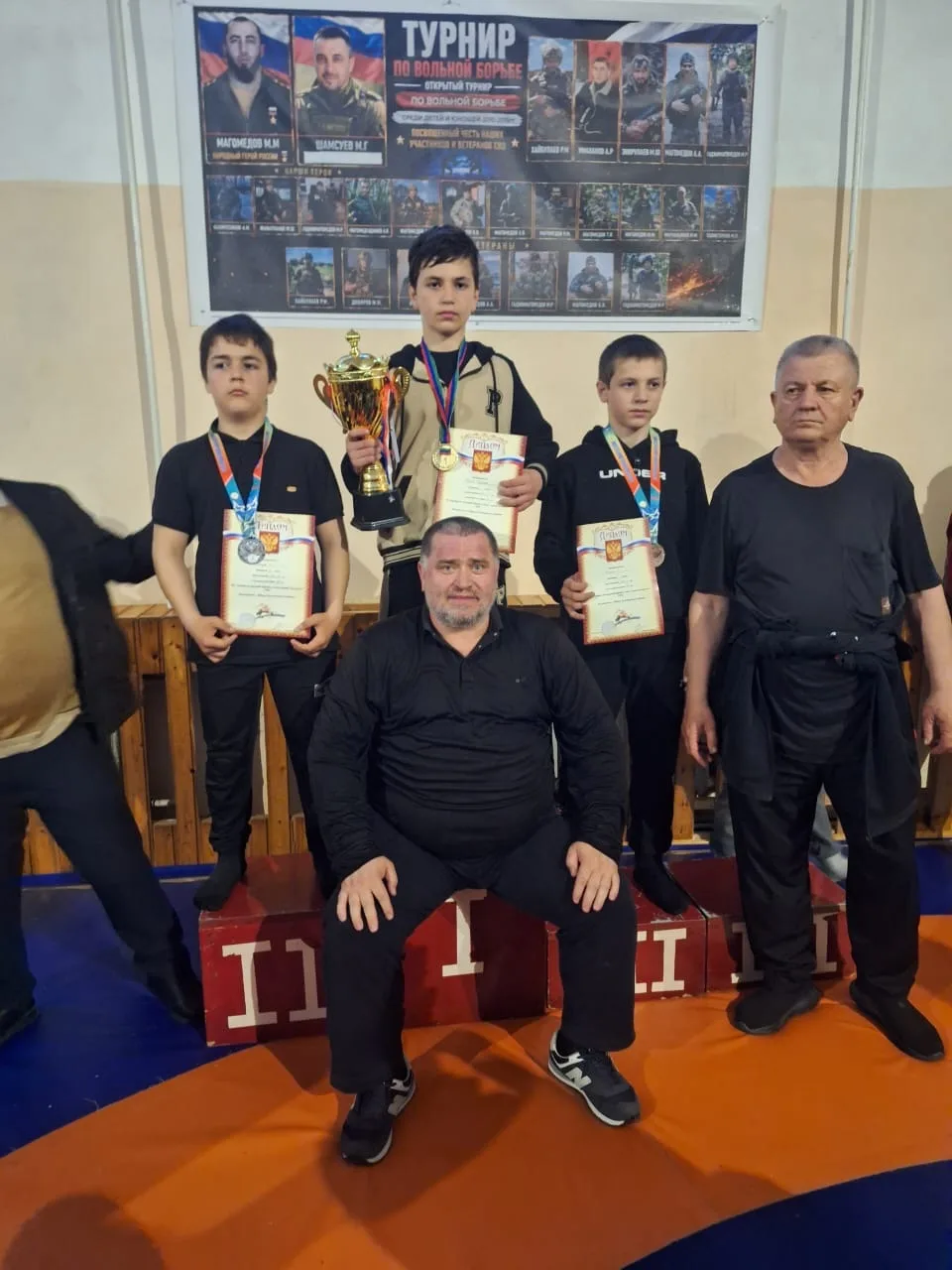 В честь праздника первого мая в с. Шава был проведен турнир по вольной борьбе. Участвов...