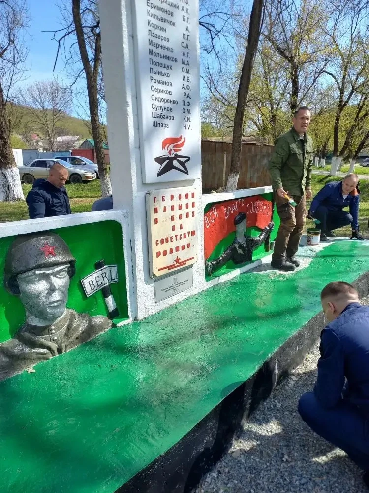 В Партизанском муниципальном округе приводят в порядок памятники и мемориальные доски