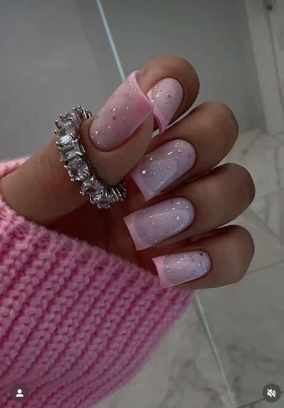 💕 Френч 

❤️ — красиво 

Идеи для маника 💅