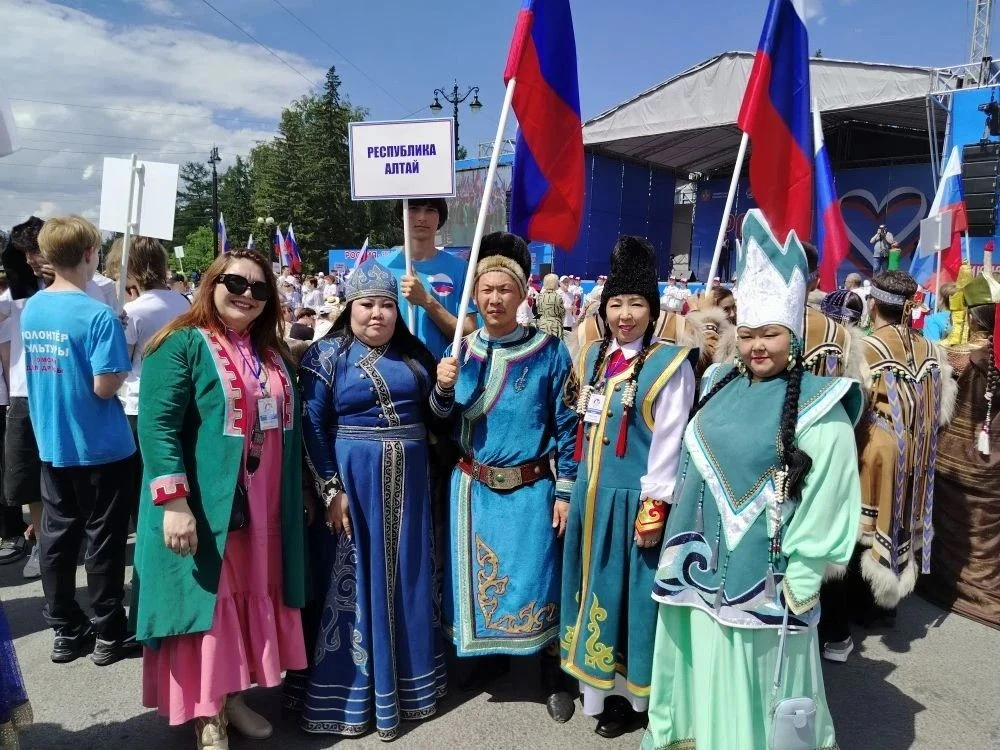 С 10 по 12 июня в городе Омске состоялся Международный форум «Да будет дружба искренней и честной», 