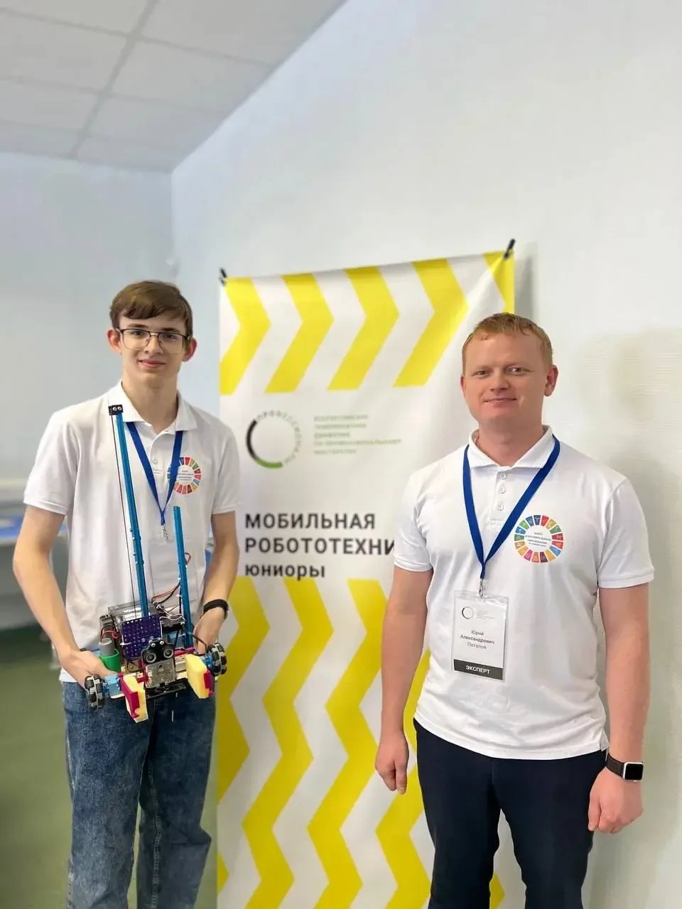 🤖 Его знают уже все: Форманюк Игорь — гордость 11 «Д»  Робототехника для Игоря давно не просто кружо