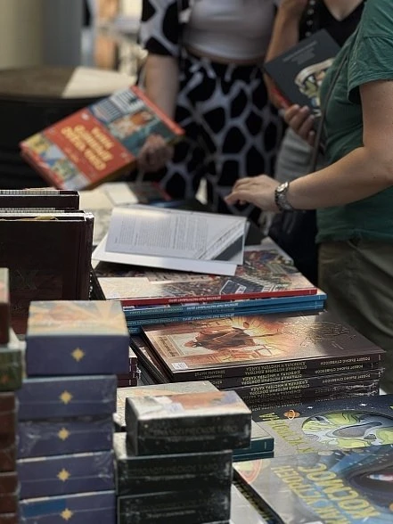 🤩 Идём на книжную ярмарку!