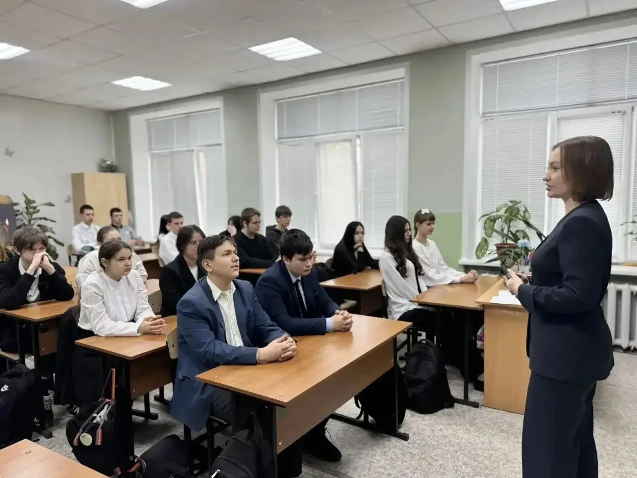 ✨ В нашей школе прошло очередное внеурочное занятие из цикла «Разговоры о важном» на тему «День Земл