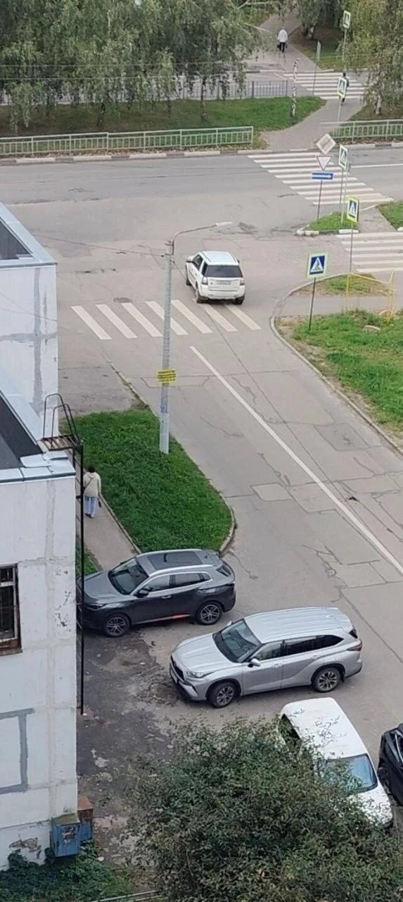 Мастерство парковки демонстрируют кстовские водители.