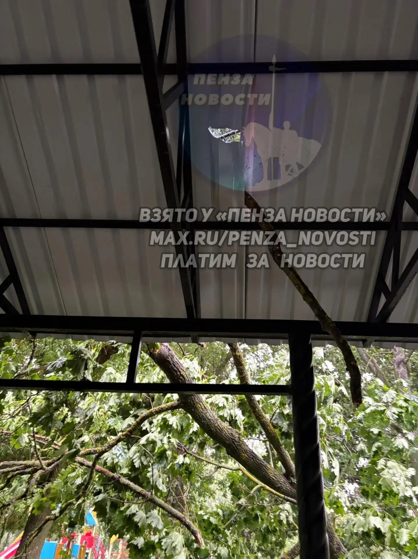 Ураганный ветер прошёлся по Нижнему Ломову