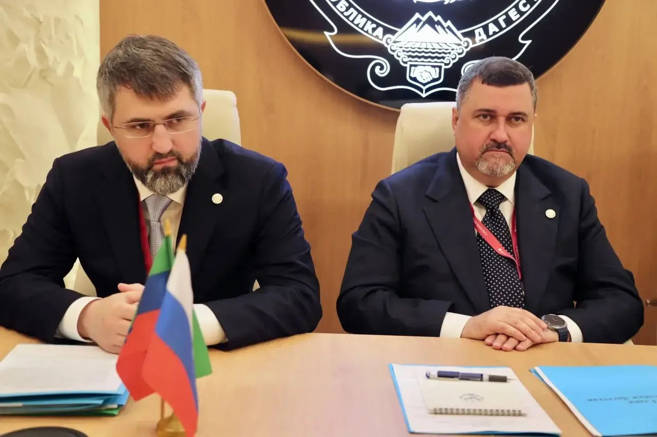 Сегодня свой день рождения отмечает Председатель Правительства Дагестана Магомед Рамаза...