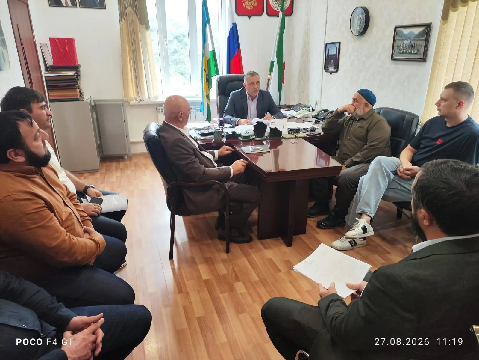 Глава Джейрахского района Льянов провёл заседание АТК в преддверии 1 сентября — Дня зна...