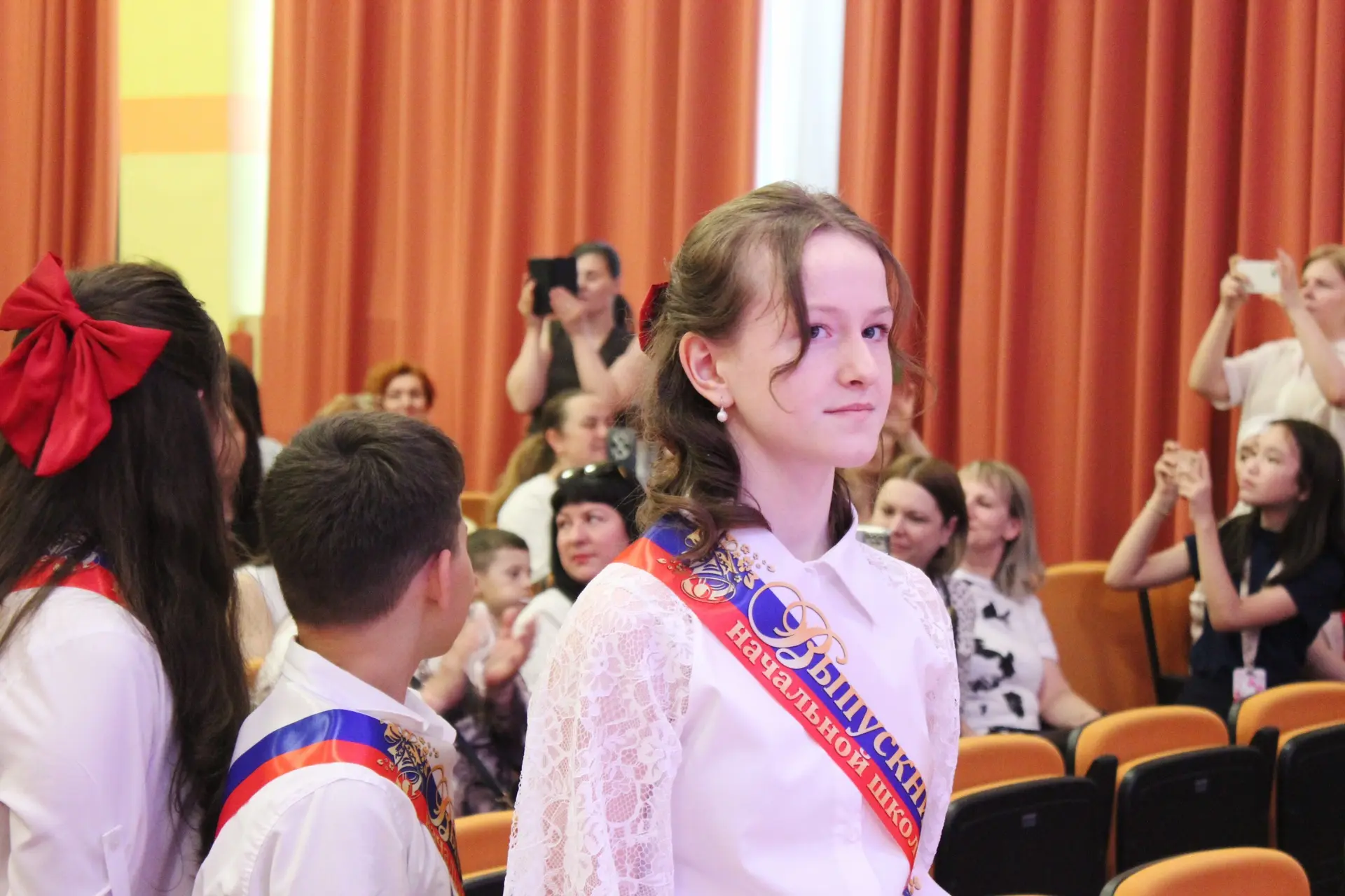 🌟Прощание с начальной школой  В нашей школе состоялось радостное событие - выпускной для учеников на