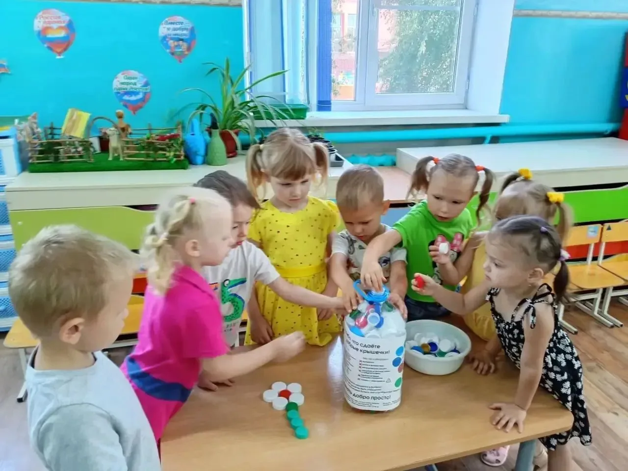 Воспитанники МБДОУ №27 совместно с родителями и педагогами принимают участие в социальной эколого-бл