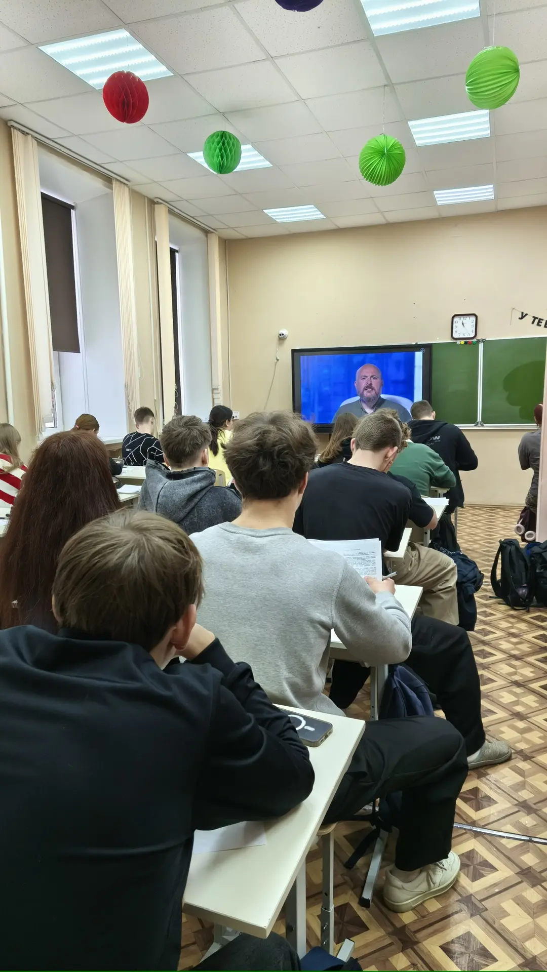 🎓Лекция Игоря Оболенского «Последняя дуэль Пушкина»   ☝🏻Сегодня учащиеся 10-11 классов погрузились в